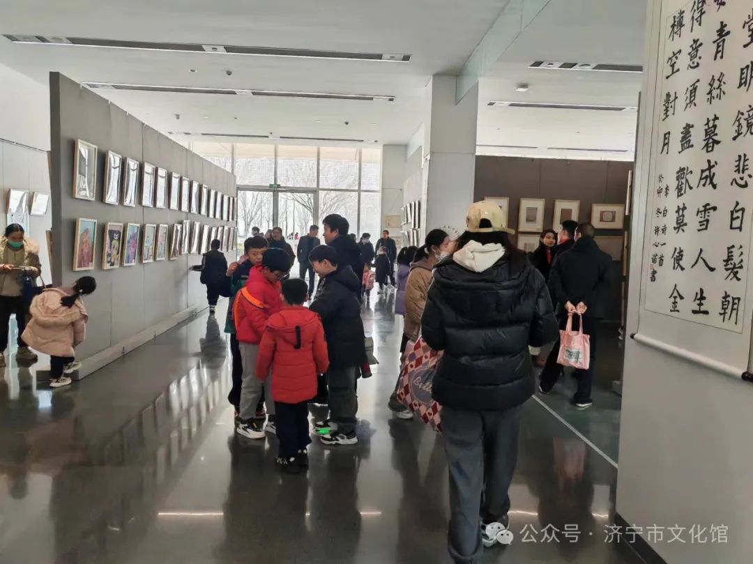 濟(jì)寧市文化館舉辦濟(jì)寧市第四屆青少年書(shū)畫(huà)優(yōu)秀作品展2.jpg